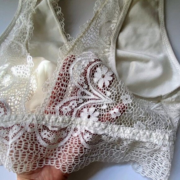 Lace V Plunge Bralette Womens Size S Cream Sheer Floral Design Bra NWOT - Picture 3 of 5